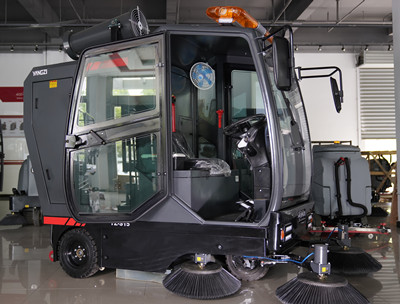 駕駛式掃地機(jī) 駕駛式掃地機(jī)