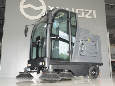 駕駛式掃地機(jī) 駕駛式掃地機(jī)