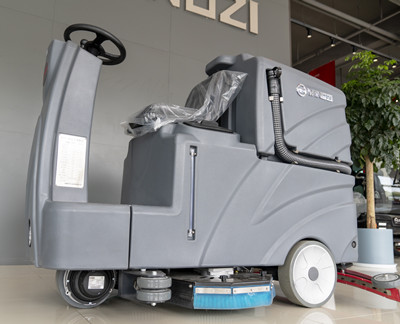 駕駛式洗地機 駕駛式洗地機