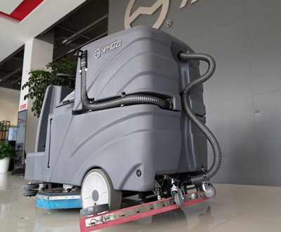 駕駛式洗地機(jī) 駕駛式洗地機(jī)