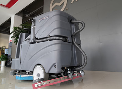 駕駛式洗地機 駕駛式洗地機